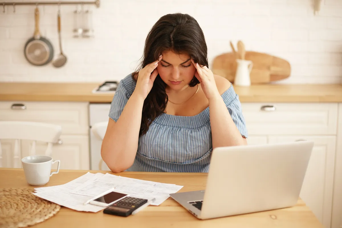 Como sair do aperto financeiro no salão de beleza (sem precisar de mais clientes)